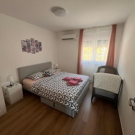 Appmishadze Apartment Crikvenica Luaran gambar